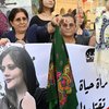 Mahsa Amini var 22 ára gömul Kúrdi sem lést í haldi siðgæðislögreglu í Íran í síðustu viku. Andlát hennar hefur leitt til feminískrar byltingar þar sem krafan snýst um frelsi til að velja.